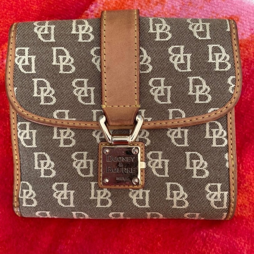 set of bags